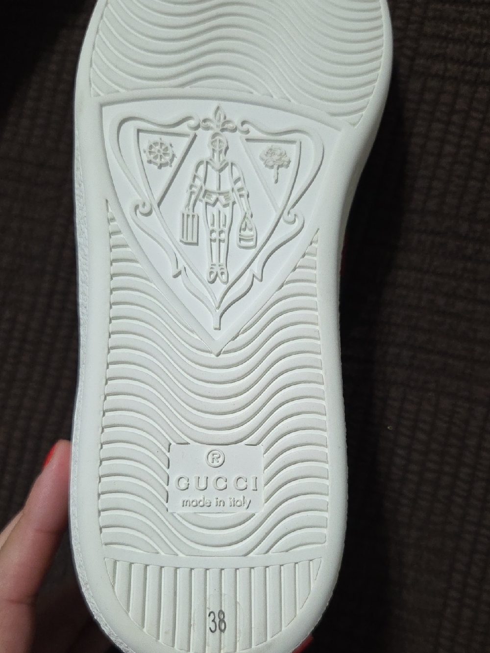 Gucci Ace Strawberry Sneaker Size 38 - Picture 6 of 12
